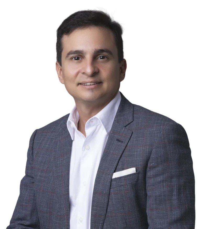 Dr. Eduardo Furlani, que recebe em Fortaleza pacientes de outras cidades